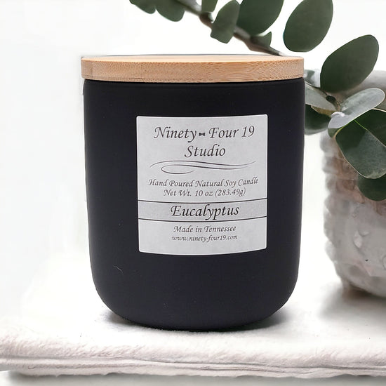 Natural soy wax candle - 10 oz black ceramic container