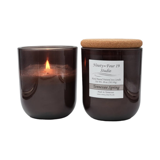 Scented soy wax candle - 10 oz amber glass container